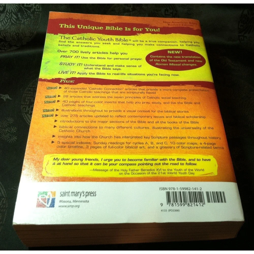 The Catholic Youth Bible Revised New‎ American Bible Saint Mary Press Paperback